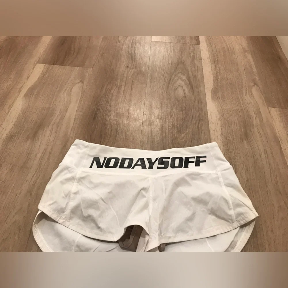 Lululemon Speed Up Short *read* - Picture 2 of 10